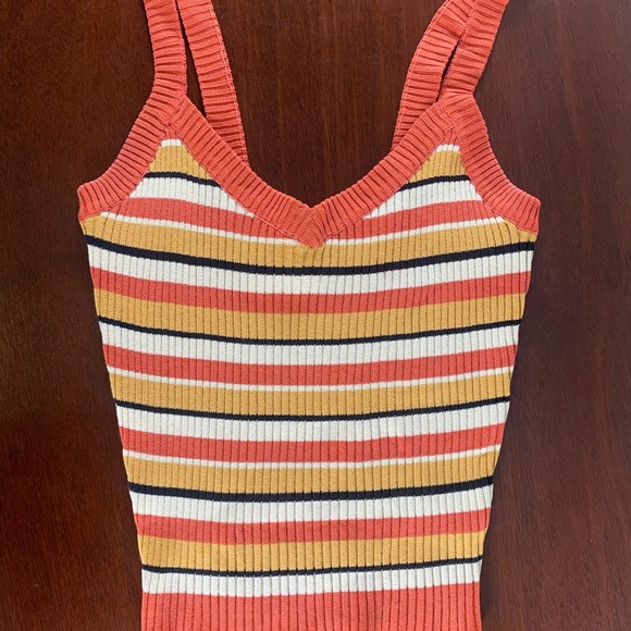 Small tank top from pacsun - Picture 3 of 3